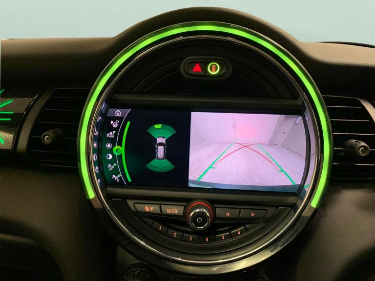 2020 MINI Electric Hatch Cooper SE 32.6kWh Level 3 Hatchback 3dr Electric Auto (184 ps) - PAN ROO...