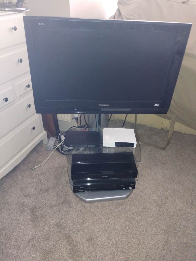 image for Panasonic TX-32LXD700 32-inch LCD TV plus Stand or TV alone without stand