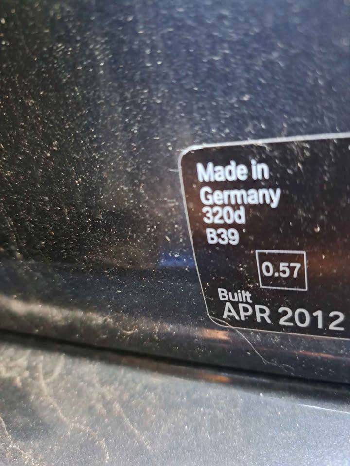 BMW 320D ED PRE LCI F30 BREAKING PARTS BONNET LIGHT WING DOOR MIRROR BOOT LID HEAD UNIT HUB