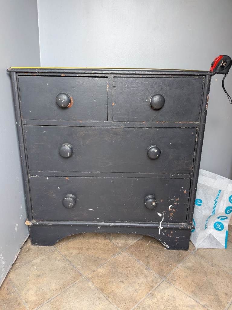 Chest Of Drawers 