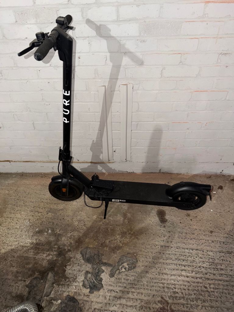 Pure electric scooter 