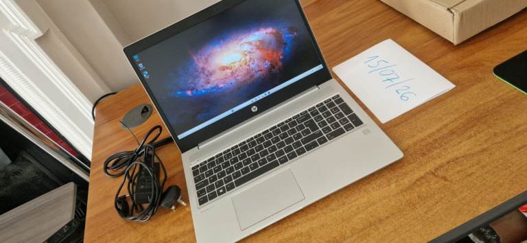 Warranty 15.6" Business multimedial HP laptop Core i5 16GB 256GB Windows 11 MS Office Computer