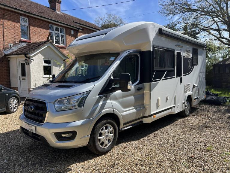 Benimar Tessoro 487 4 Berth 4 Belt Drop Bed Solar Garage Towbar AC 5k Miles 2023