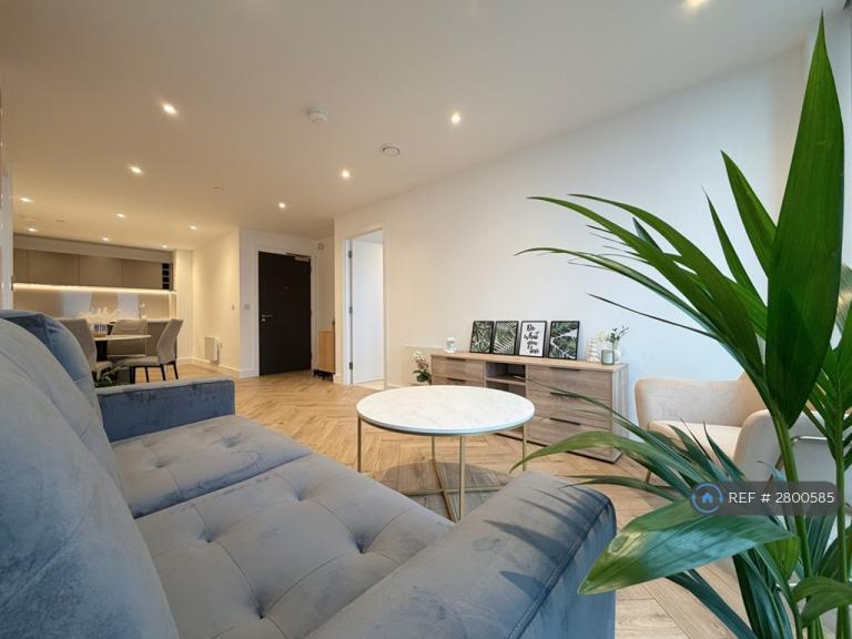 2 bedroom flat in Port Street, Manchester, M1 (2 bed) (#2800585)