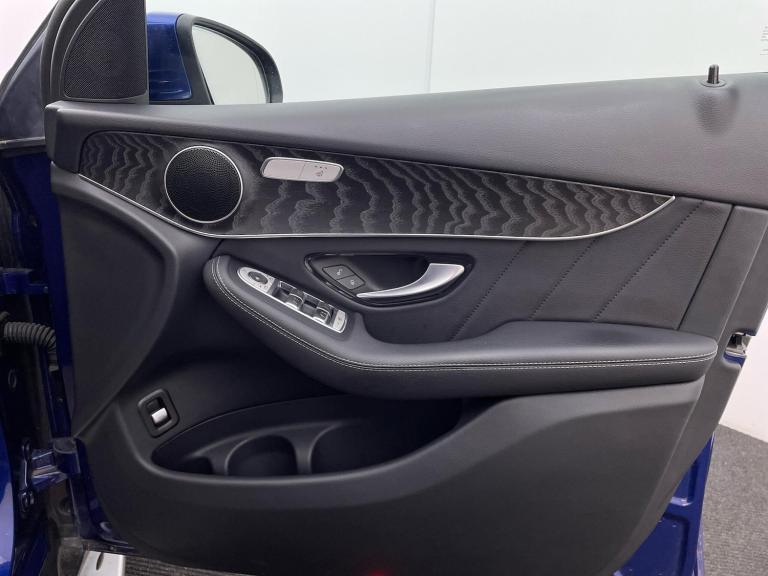 2020 Mercedes-Benz GLC 2.0 GLC300d AMG Line (Premium) SUV 5dr Diesel G-Tronic+ 4MATIC Euro 6 (s/s...