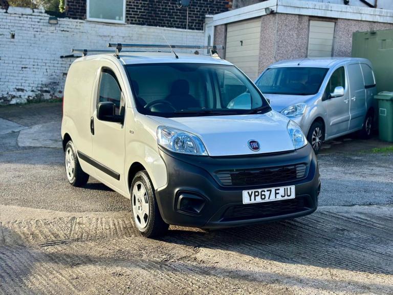 2017 Fiat Fiorino 1.3 16V Multijet Active Crew Van Comfort Matic PANEL VAN Diesel Manual
