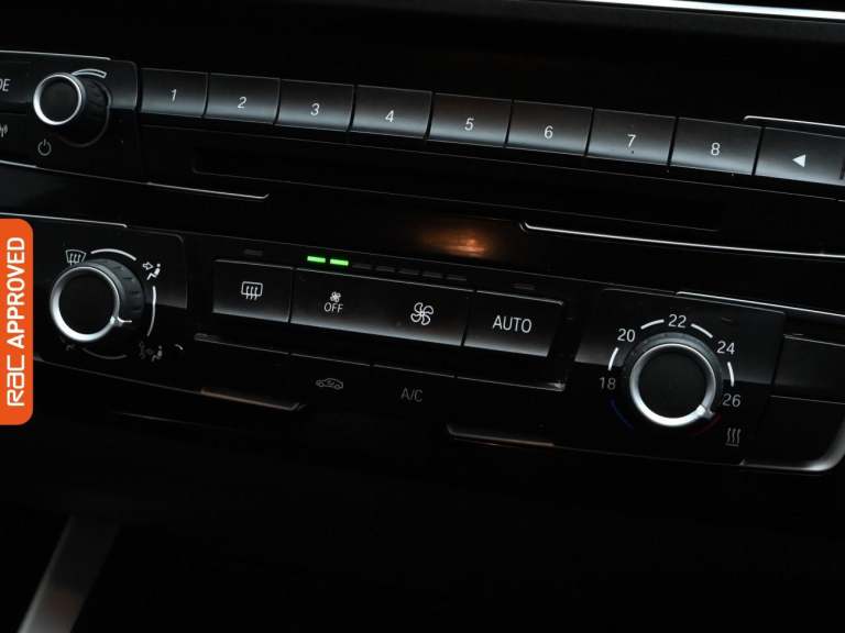 2016 BMW 1 Series 2.0 118d SE Hatchback 3dr Diesel Manual Euro 6 (s/s) (150 ps) Hatchback DIESEL ...