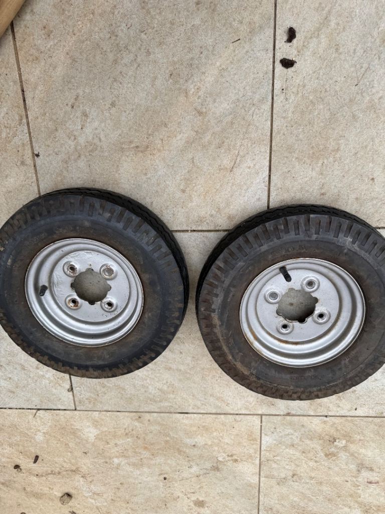 Trailer wheels