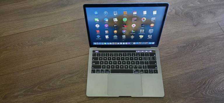 Macbook Pro mid 2019 Touchbar 13 inch Space Grey laptop Quad core i5 processor with Logic Pro X