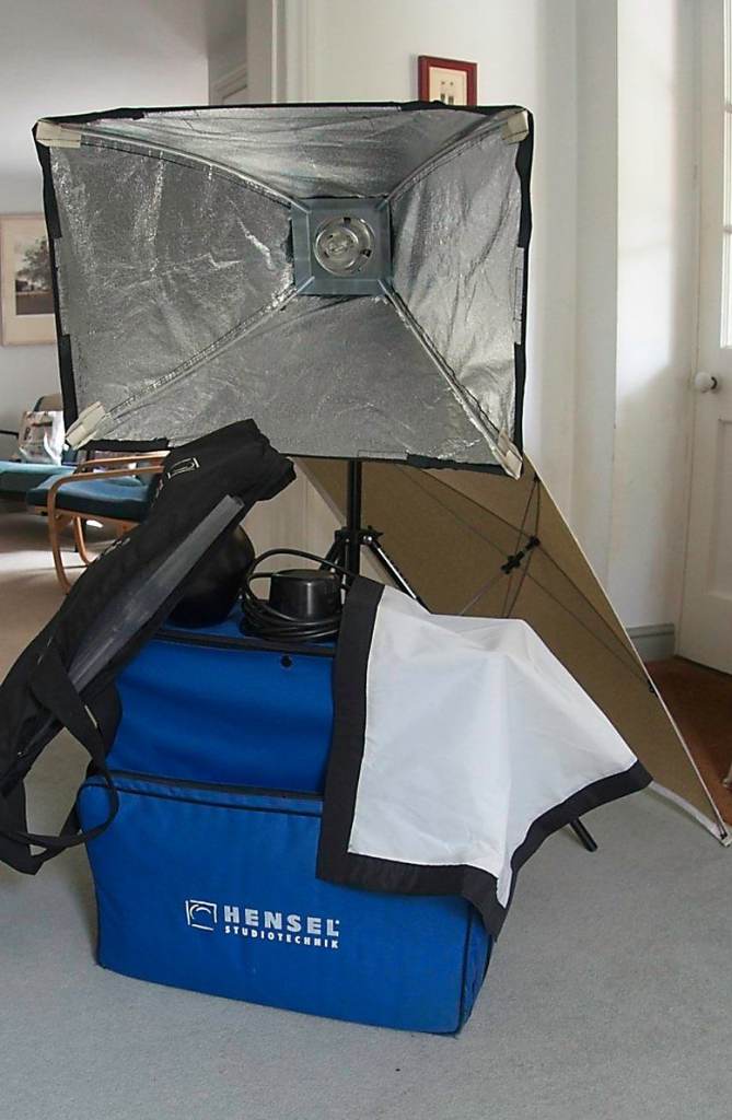 High quality Hensel Studio Lighting Kit - Softbox, Umbrellas, Stands and Bag. New Price!