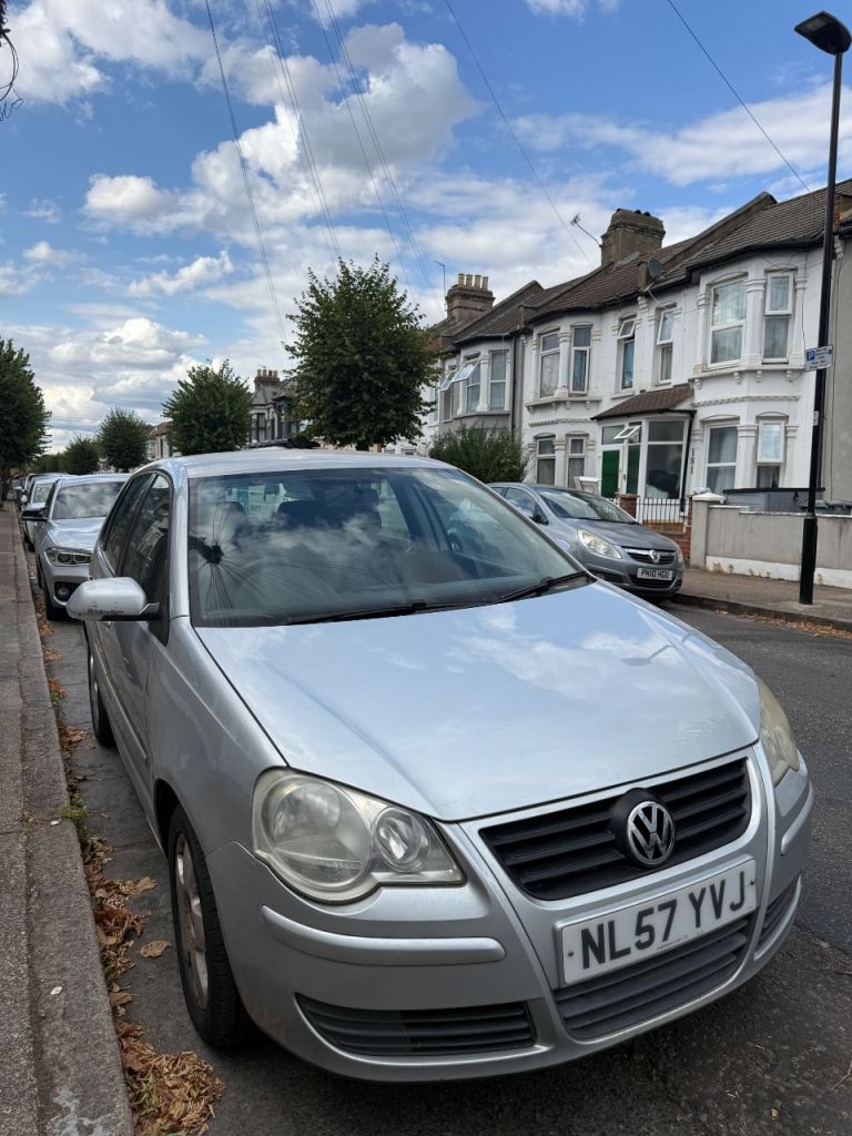 Volkswagen POLO automatic 