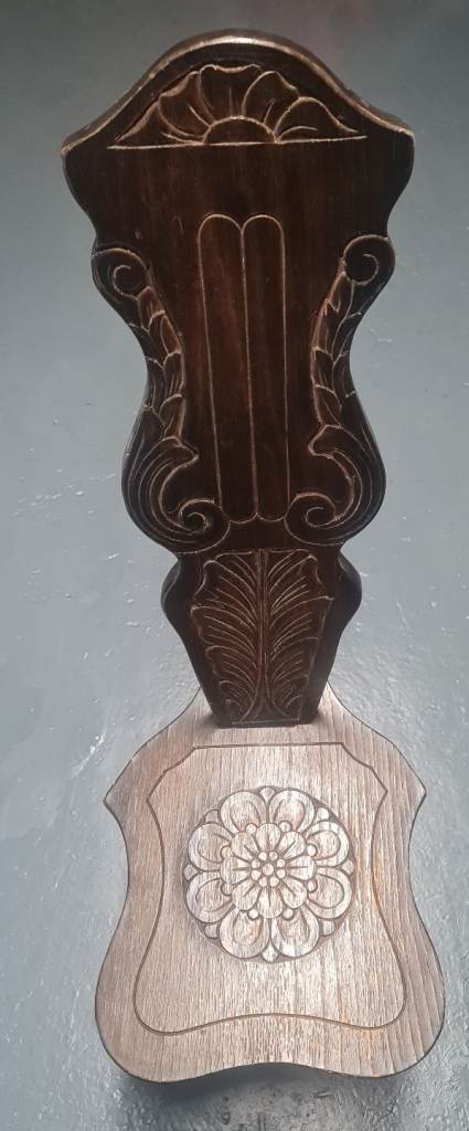 Vintage welsh spinning chair 