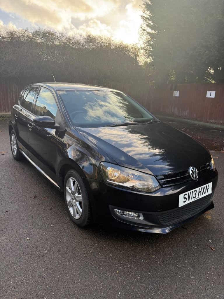 VOLKSWAGEN POLO Auto