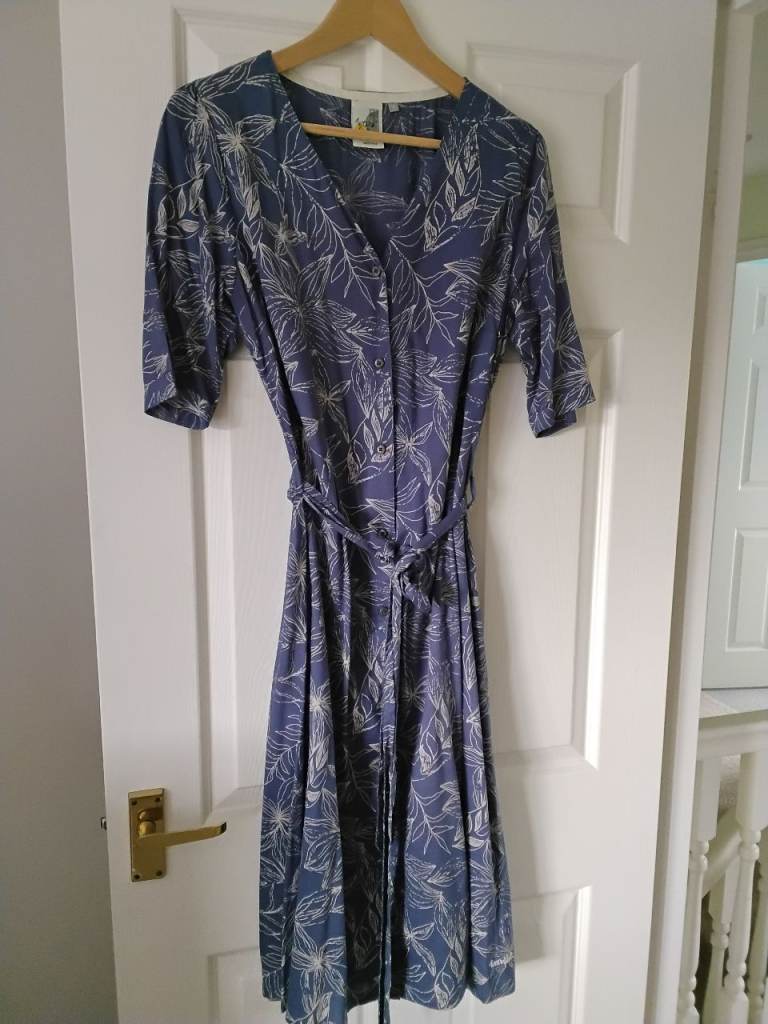 Ladies dress