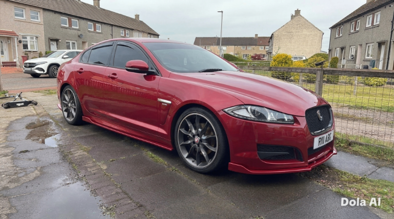 Swap Jaguar, XF, Saloon, 2015, Other, 2179 (cc), 4 doors