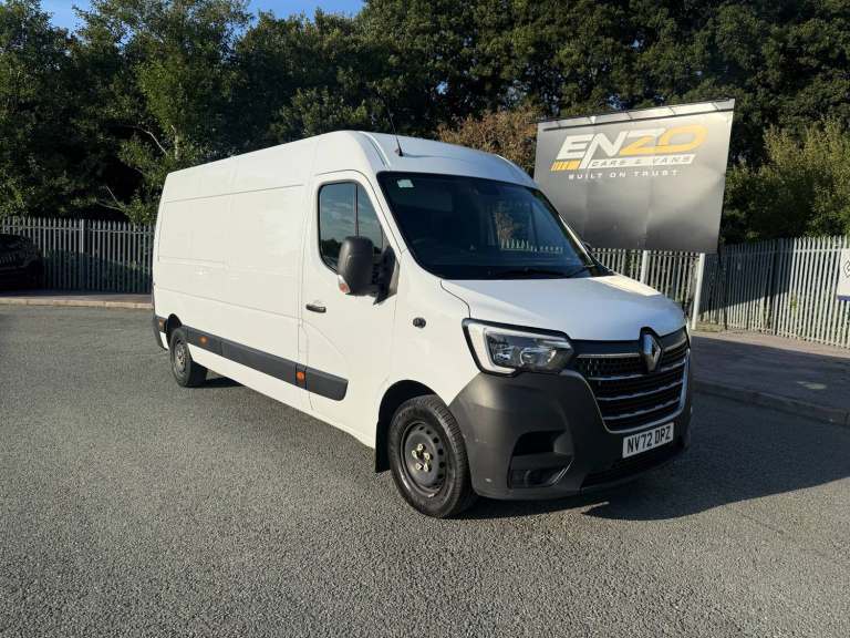 2022 Renault Master LM35dCi 135 Business+ Medium Roof Van PANEL VAN Diesel Manual