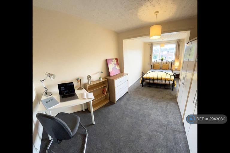 6 bedroom house in Leng Crescent, Norwich, NR4 (6 bed) (#2943080)