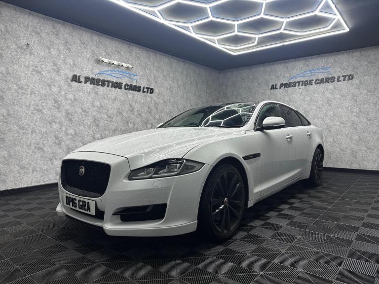 2017 Jaguar XJ 3.0d V6 R-Sport 4dr Auto SALOON DIESEL Automatic