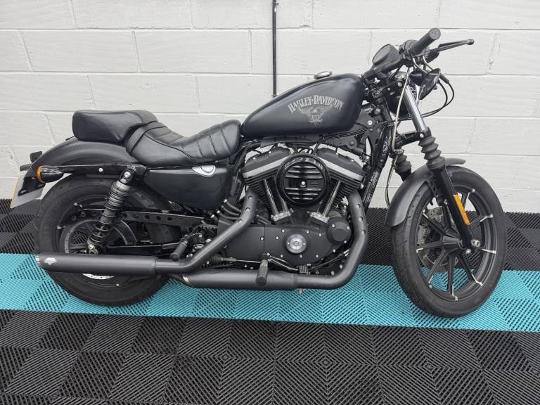 HARLEY-DAVIDSON Sportster XL883N Iron 883 2015