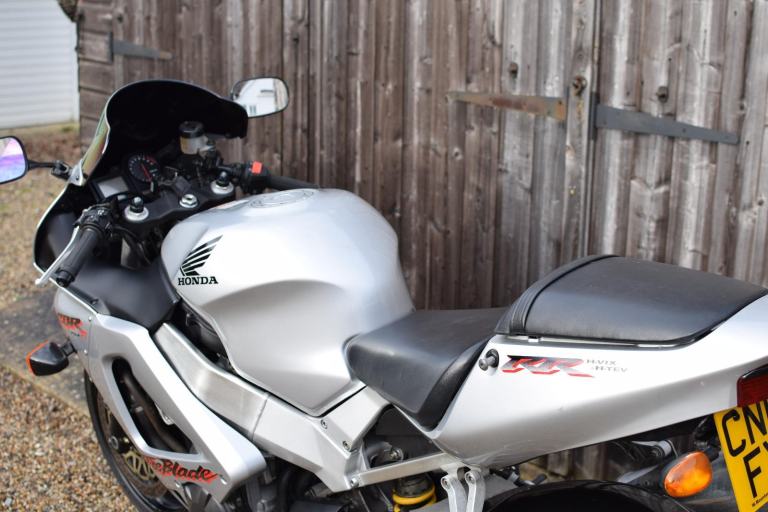 Honda CBR900RR-1 929 Fireblade (13500 miles) 2003 03 Reg *WITH VIDEO*