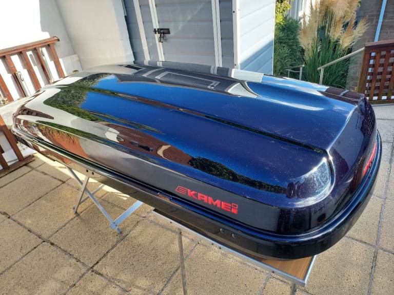 Roof box, Large, almost unused