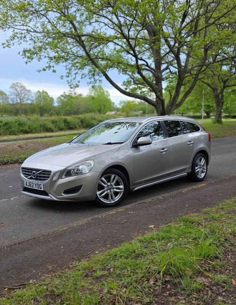 Volvo, V60, Estate, 2013, Manual, 1560 (cc), 5 doors