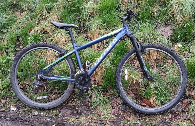 Carrera aluminium frame bike 