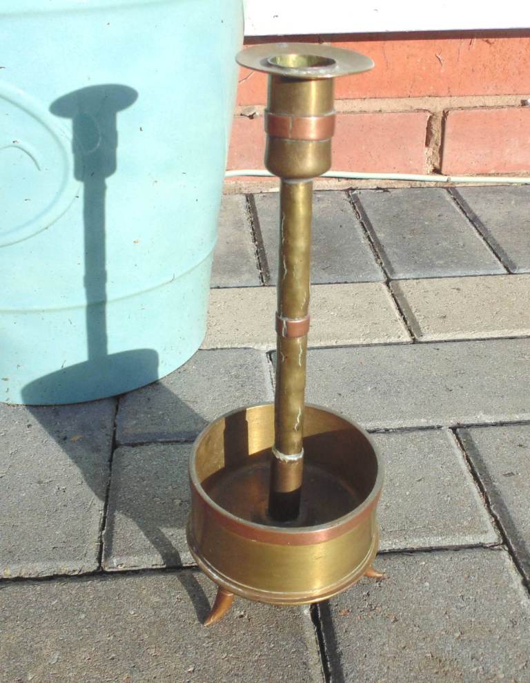 (#B374) brass shell WW1 trench art candle stick militaria (Pick up or post, Dy4 area)