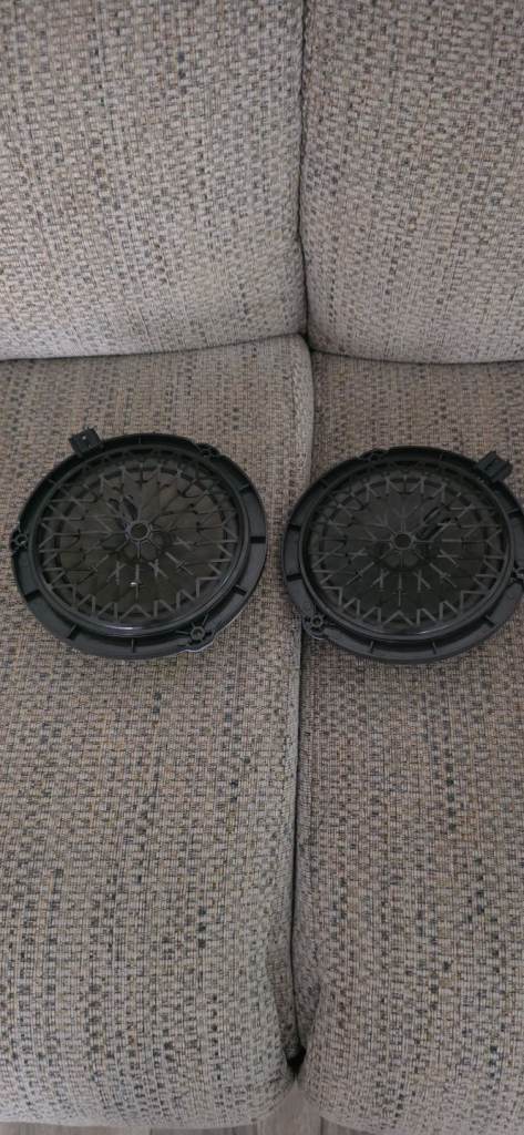 4 original Peugeot 208 door speakers 