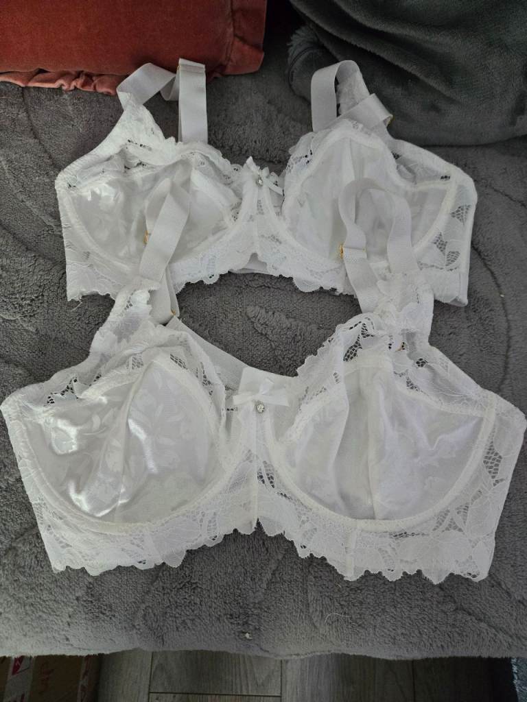 38F bras