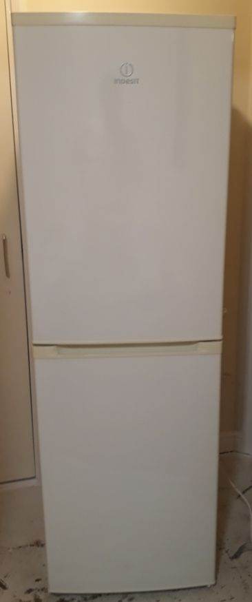 image for Indesit fridge freezer 