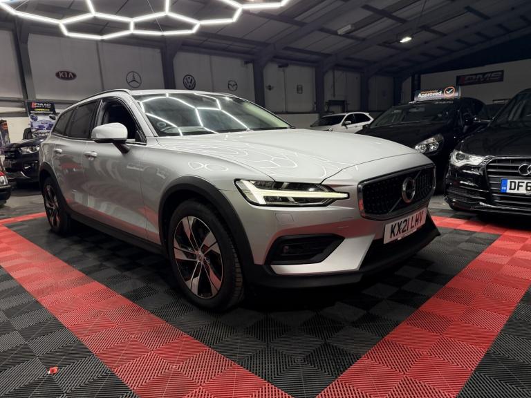 VOLVO V60 CROSS COUNTRY 2.0 Cross Country B4 AWD (197hp) Auto 2021