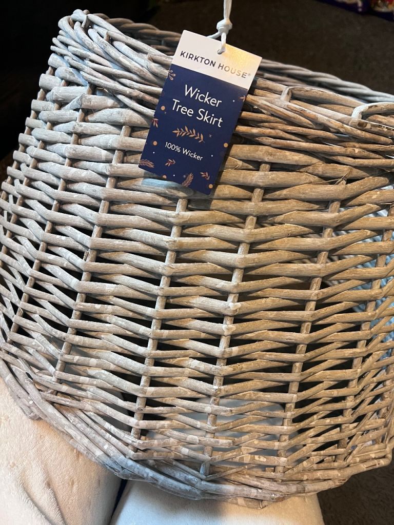 image for Christmas tree skirt 