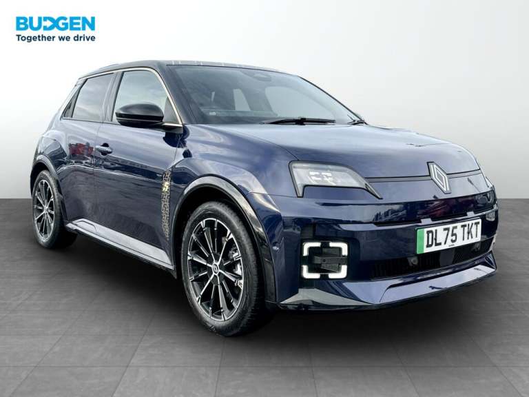 2025 Renault 5 E-Tech electric comfort range 52kWh iconic five Auto 5dr HATCHBACK Electric Automatic