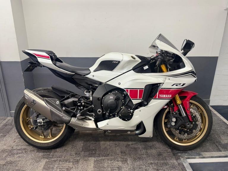 2022 YAMAHA YZF R1 ANNIVERSARY EDITION LOW MILES-FINANCE-PART EXCHNAGE- DELIVERY