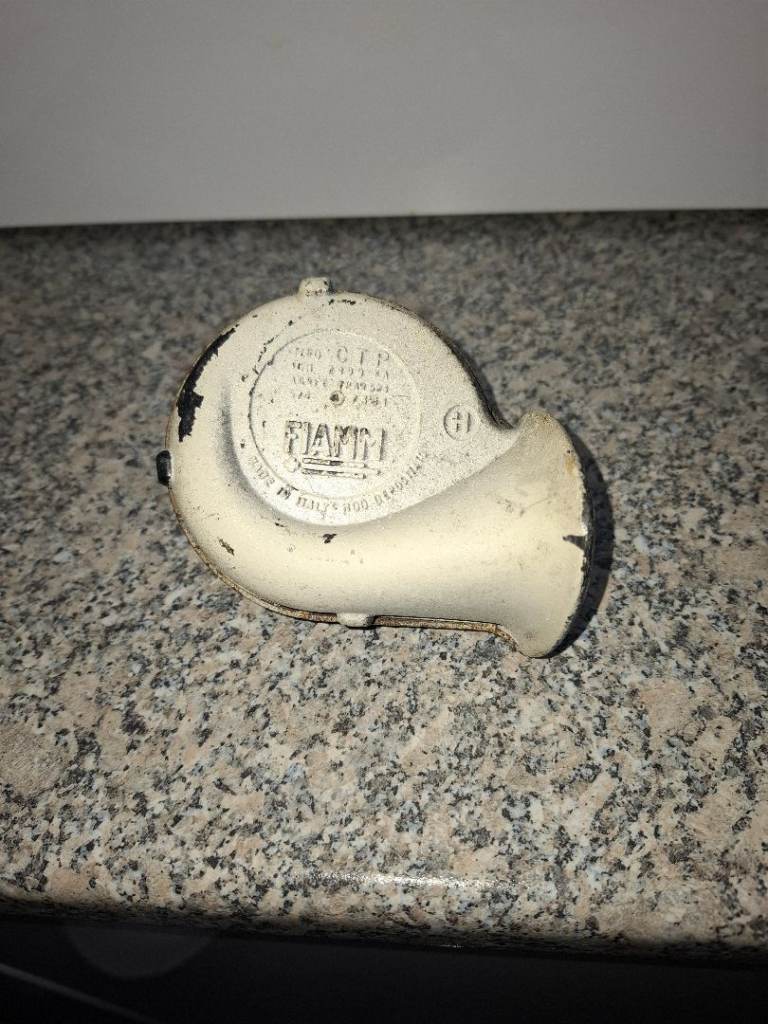 Vintage FIAMM CAR / BIKE Trumpet HORN IGM 2499 KA (used) Made in Italy