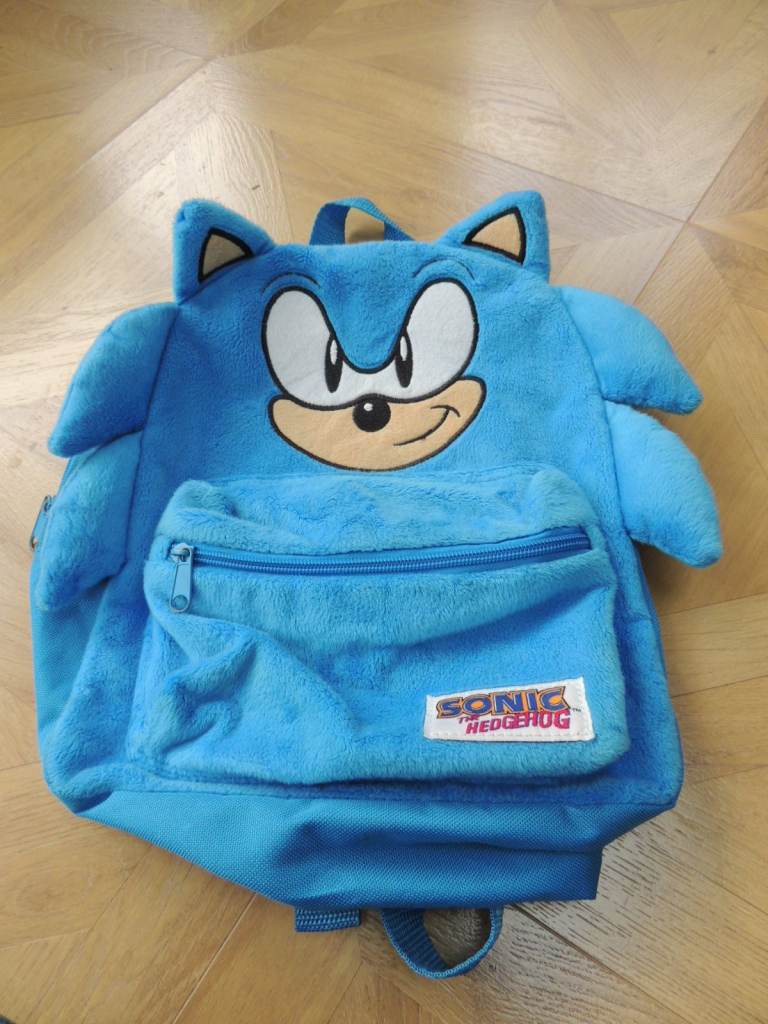 Small Fluffy Sonic the Hedgehog Back Pack Rusksack Pre School Comforter Kids can arrange postage