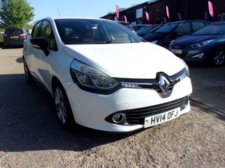  Renault Clio 1.2 16V Dynamique MediaNav 5dr Petrol
