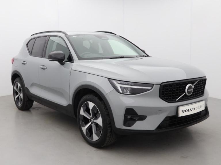 VOLVO XC40 2.0 B4P Plus Dark 5dr Auto