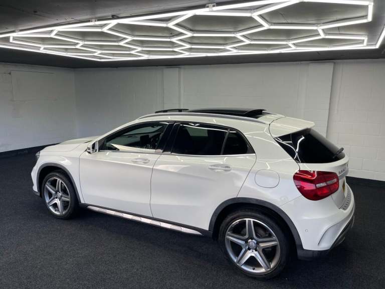 2017 Mercedes-Benz GLA 2.0 GLA250 AMG Line (Premium Plus) SUV 5dr Petrol 7G-DCT 4MATIC Euro 6 (s/...