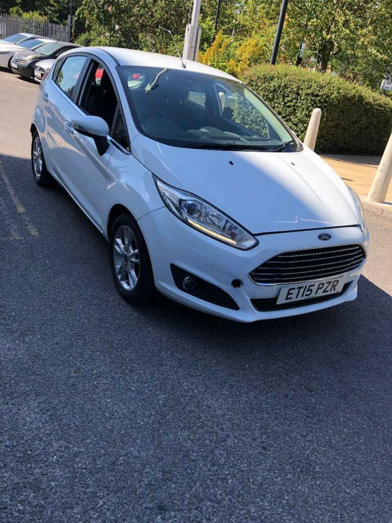 Ford, FIESTA, Hatchback, 2015, Manual, 1241 (cc), 5 doors
