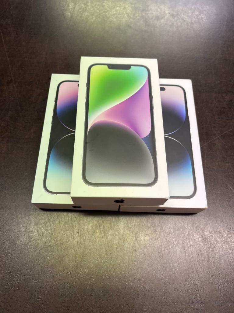 Iphone 14 plus 128gb £280 unlocked with warranty