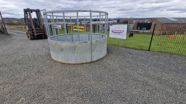 Cattle cow round bale ring feeder farm livestock tractor 