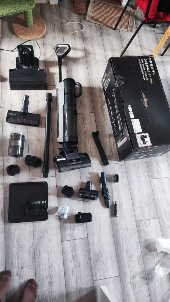 New £380 dreame H12 Dual Wet and Dry Vacuum Cleaner 4-in-1 Cordless Floor Cleaner and Mop