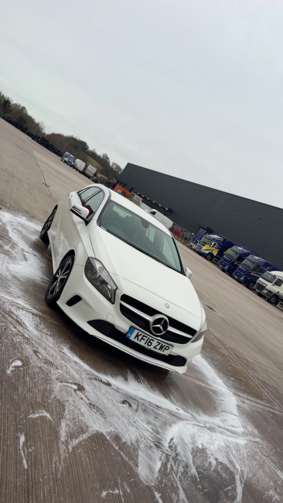 Mercedes-Benz, A CLASS, Hatchback, 2016, Manual, 1461 (cc), 5 doors
