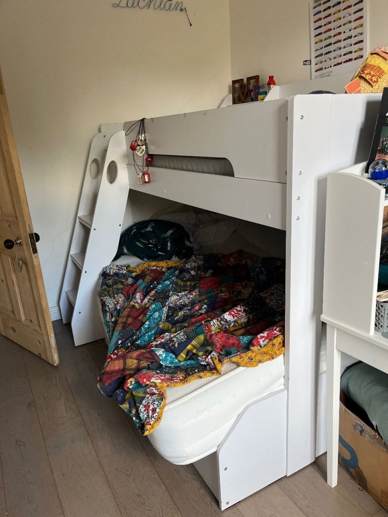 Bunk beds 