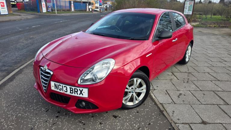 2013 Alfa Romeo Giulietta 2.0 JTDM-2 140 Lusso 5dr HATCHBACK Diesel Manual