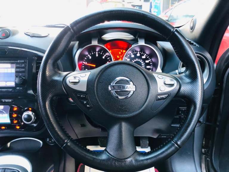 NISSAN JUKE 1.5 dCi 8v Tekna LEATHINTERIOR 12 MONTHS MOT 2012