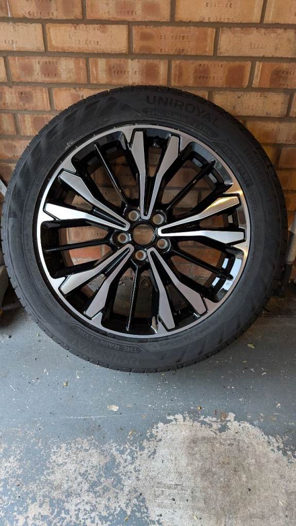 Ford Kuga 19" Alloy Wheel & Tyre - Brand New
