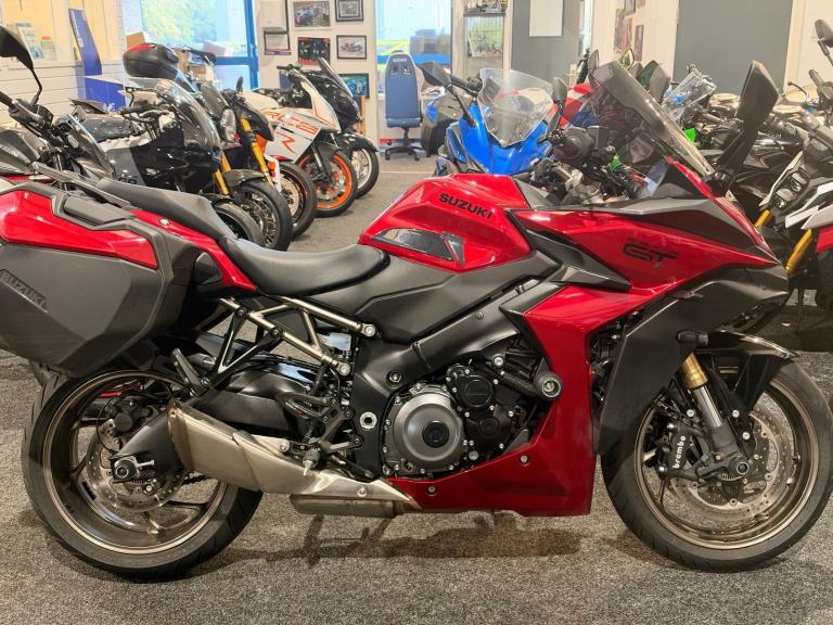 2024 Suzuki GSXS 1000 GT Plus